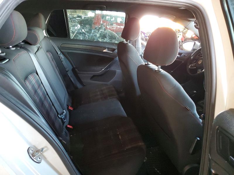 3VW547AU5JM265383