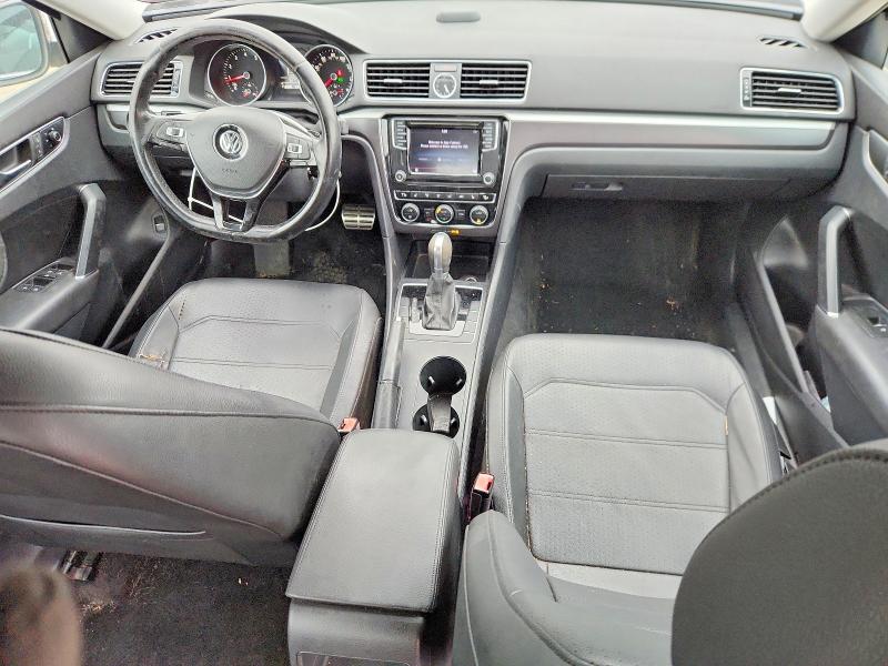 1VWDT7A32HC033289