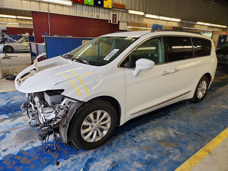 2018 CHRYSLER PACIFICA — VIN 2C4RC1BG6JR210964