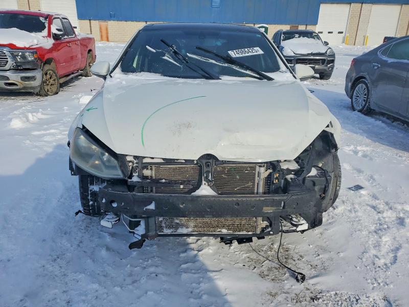 3VW5T7AUXFM001246