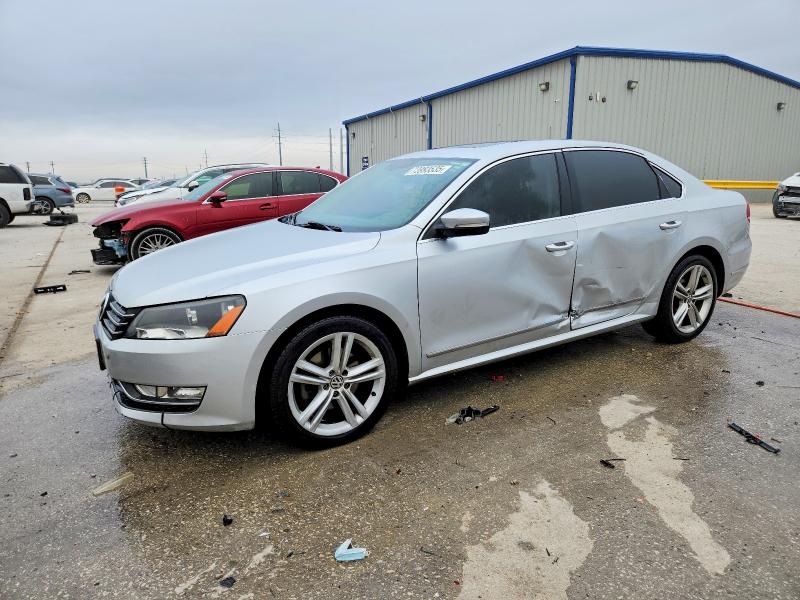 2015 VOLKSWAGEN PASSAT — VIN 1VWCT7A34FC027986