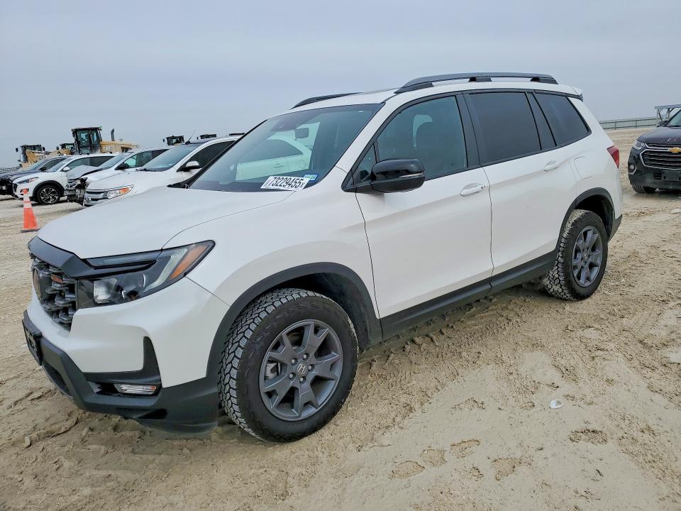 2025 HONDA PASSPORT T — VIN 5FNYF8H61SB010677