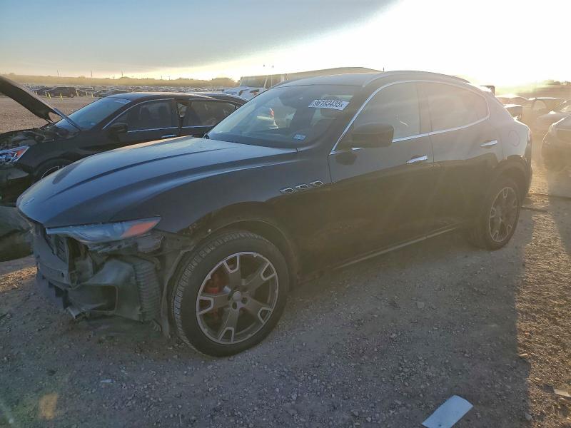 2017 MASERATI LEVANTE — VIN ZN661XUA5HX245199