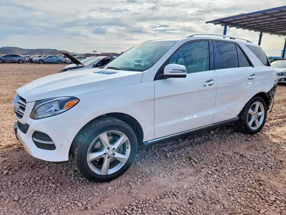 2016 MERCEDES-BENZ GLE — VIN 4JGDA5HB0GA631929