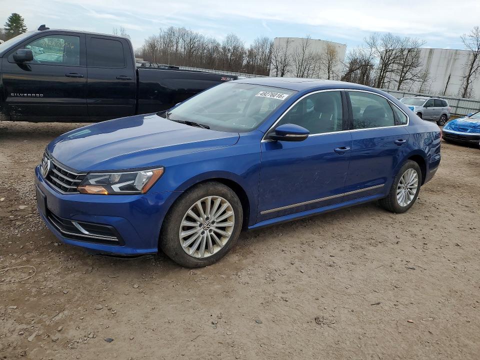 2017 VOLKSWAGEN PASSAT — VIN 1VWBT7A34HC059075