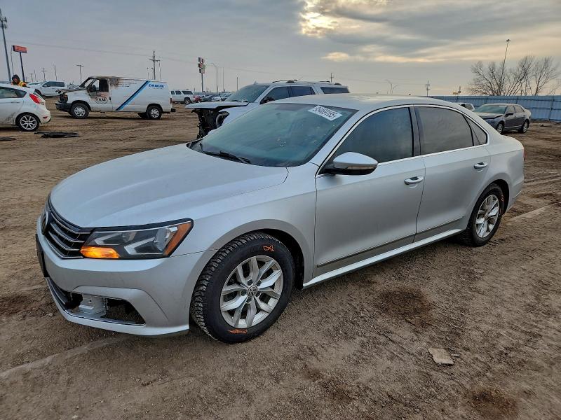 2017 VOLKSWAGEN PASSAT — VIN 1VWAT7A35HC085616