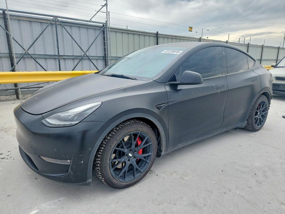 2021 TESLA MODEL Y — VIN 5YJYGDEF8MF266652