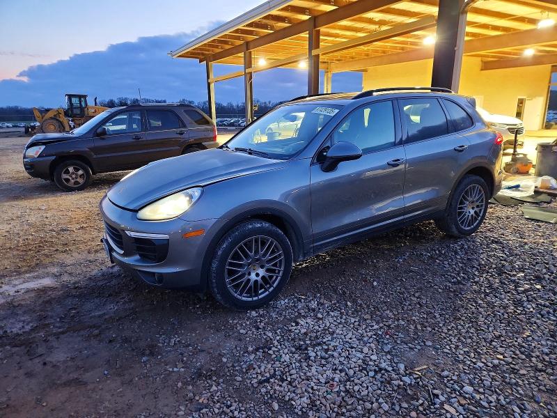 2017 PORSCHE CAYENNE — VIN WP1AA2A25HKA89608