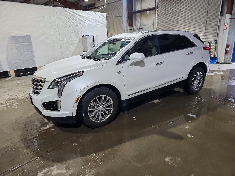 2017 CADILLAC XT5 — VIN 1GYKNDRS6HZ105732