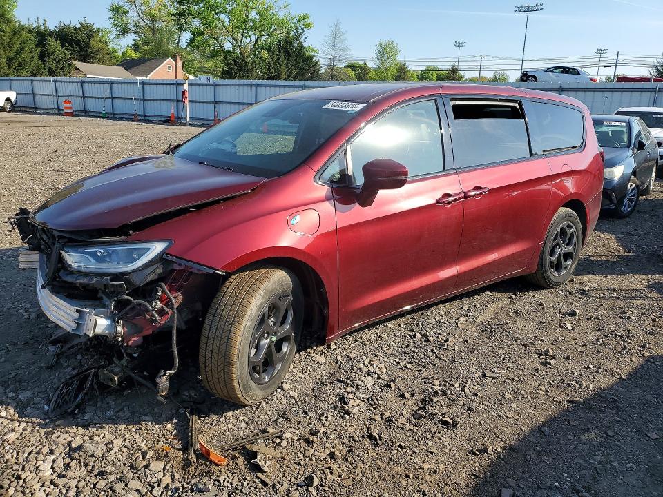 2022 CHRYSLER PACIFICA — VIN 2C4RC1L71NR127401