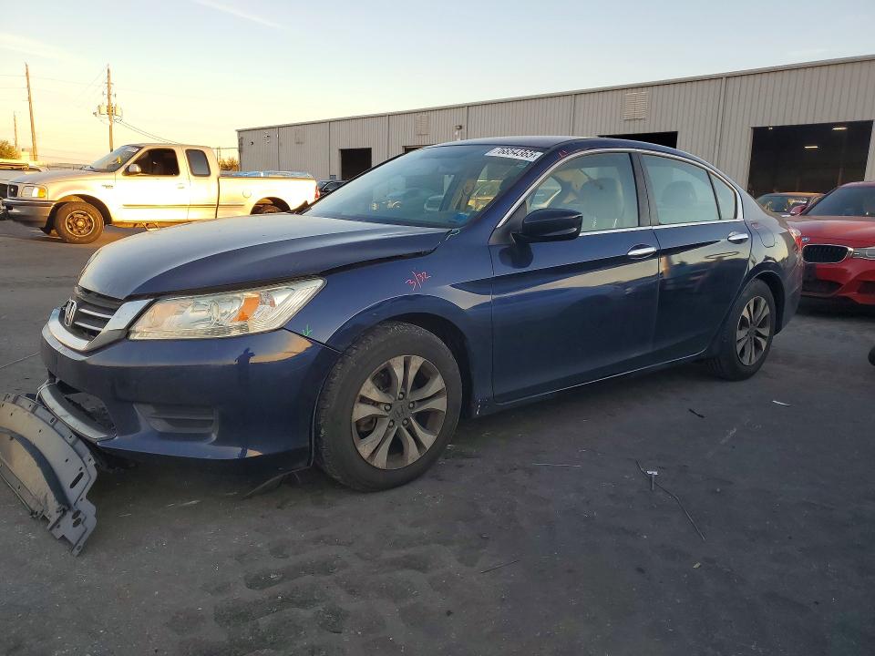 2015 HONDA ACCORD LX — VIN 1HGCR2F32FA021324