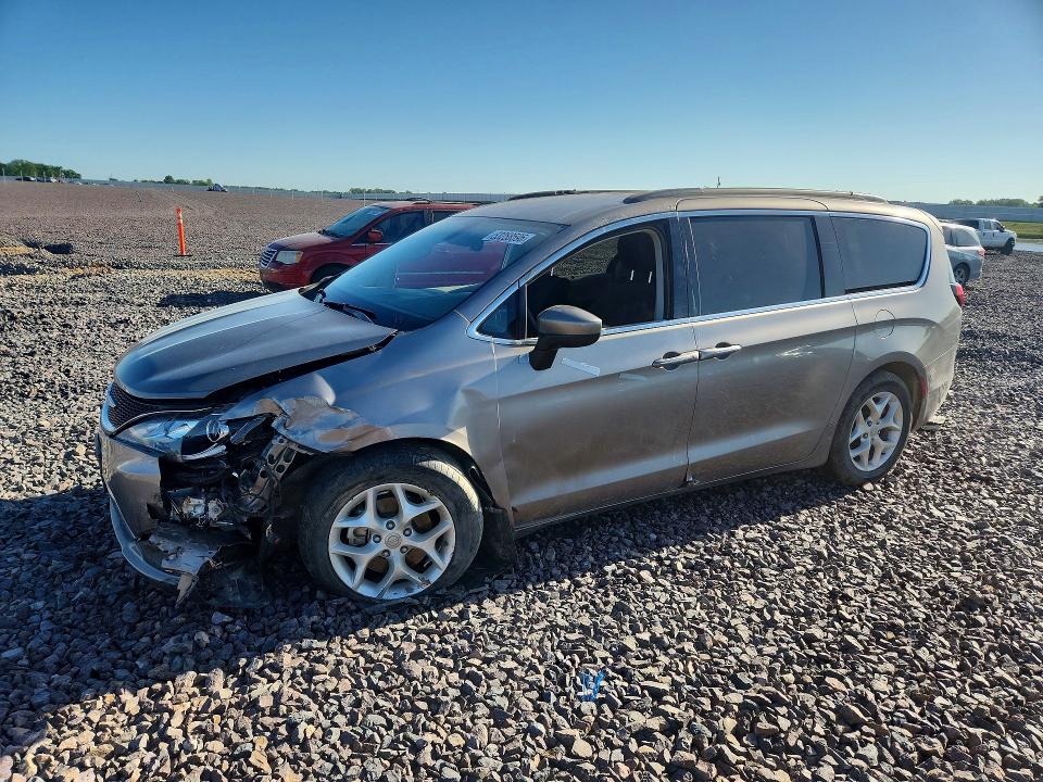 2017 CHRYSLER PACIFICA — VIN 2C4RC1BG1HR795950