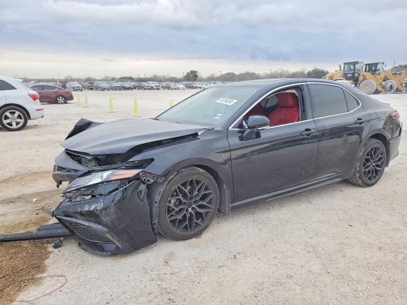 2022 TOYOTA CAMRY HYBRID — VIN 4T1K31AK2NU570826