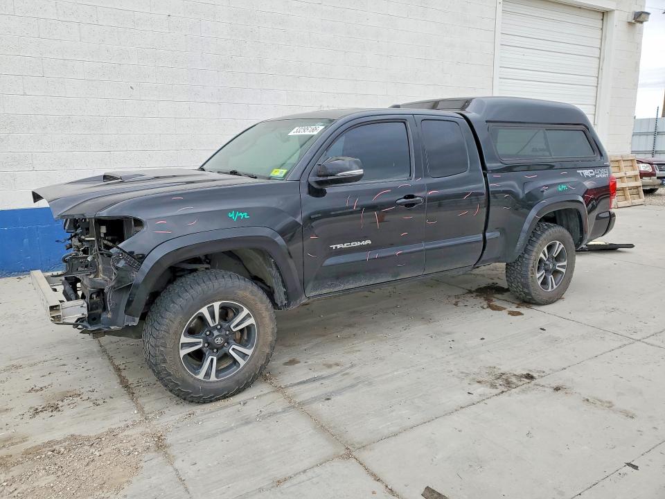 2017 TOYOTA TACOMA — VIN 5TFSZ5AN6HX083619