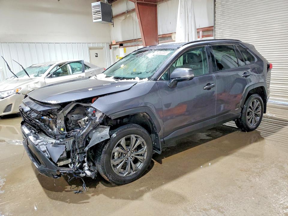 2024 TOYOTA RAV4 XLE P — VIN 4T3B6RFVXRU168400