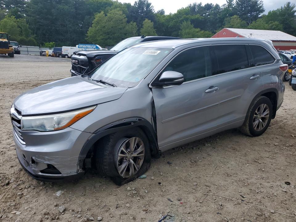 2015 TOYOTA HIGHLANDER — VIN 5TDJKRFH0FS138868