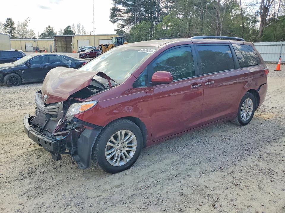 2015 TOYOTA SIENNA — VIN 5TDYK3DCXFS662788
