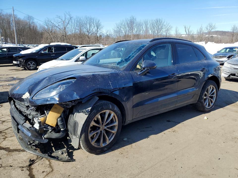 2022 PORSCHE MACAN — VIN WP1AA2A53NLB11654