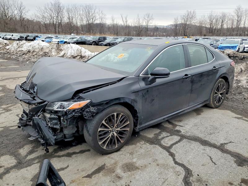 2018 TOYOTA CAMRY L — VIN 4T1B11HK1JU670289