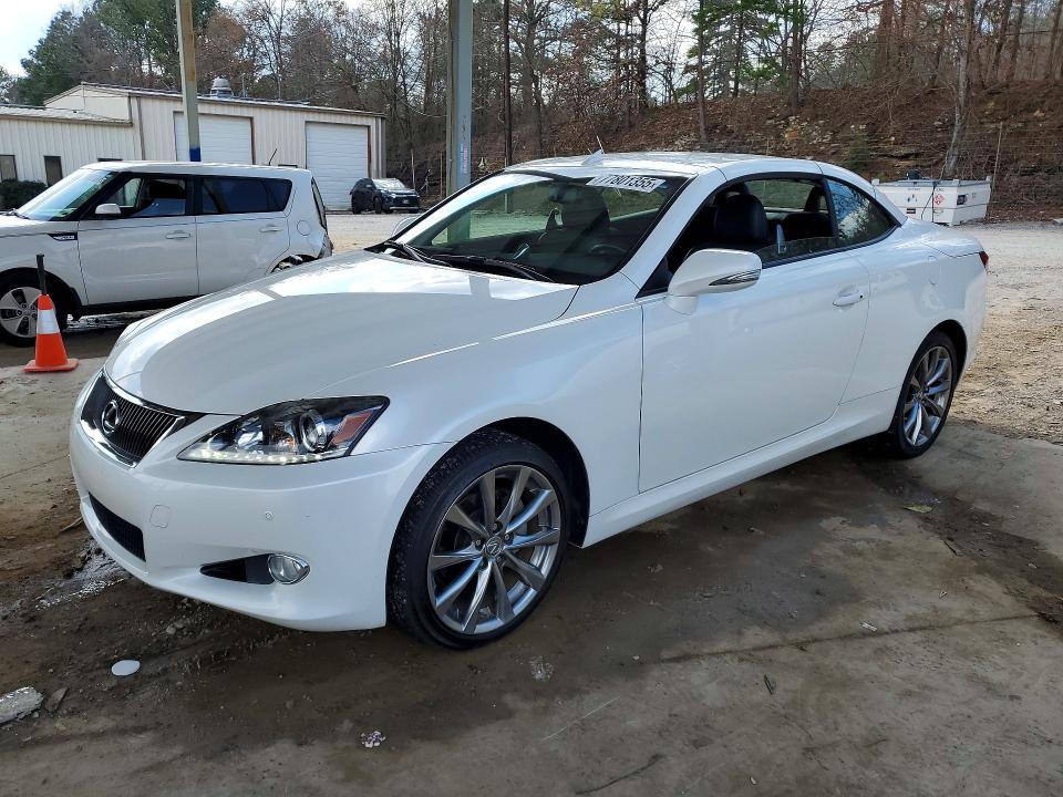 2015 LEXUS IS — VIN JTHFF2C20F2532619