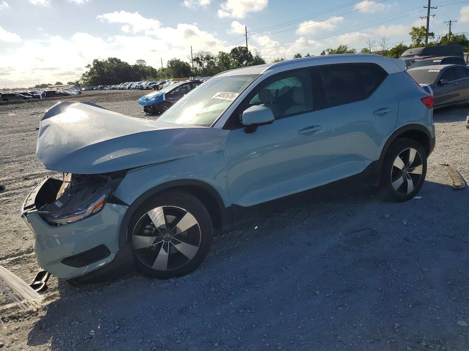 2019 VOLVO XC40 — VIN YV4162UK2K2127203
