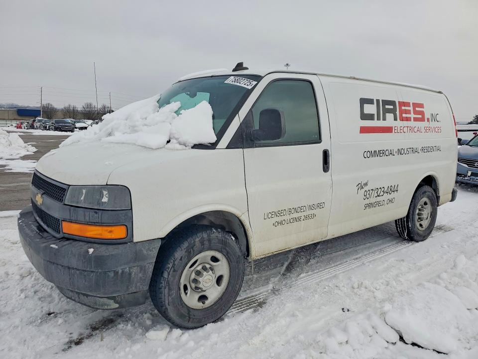 2018 CHEVROLET EXPRESS G2 — VIN 1GCWGAFP1J1277316