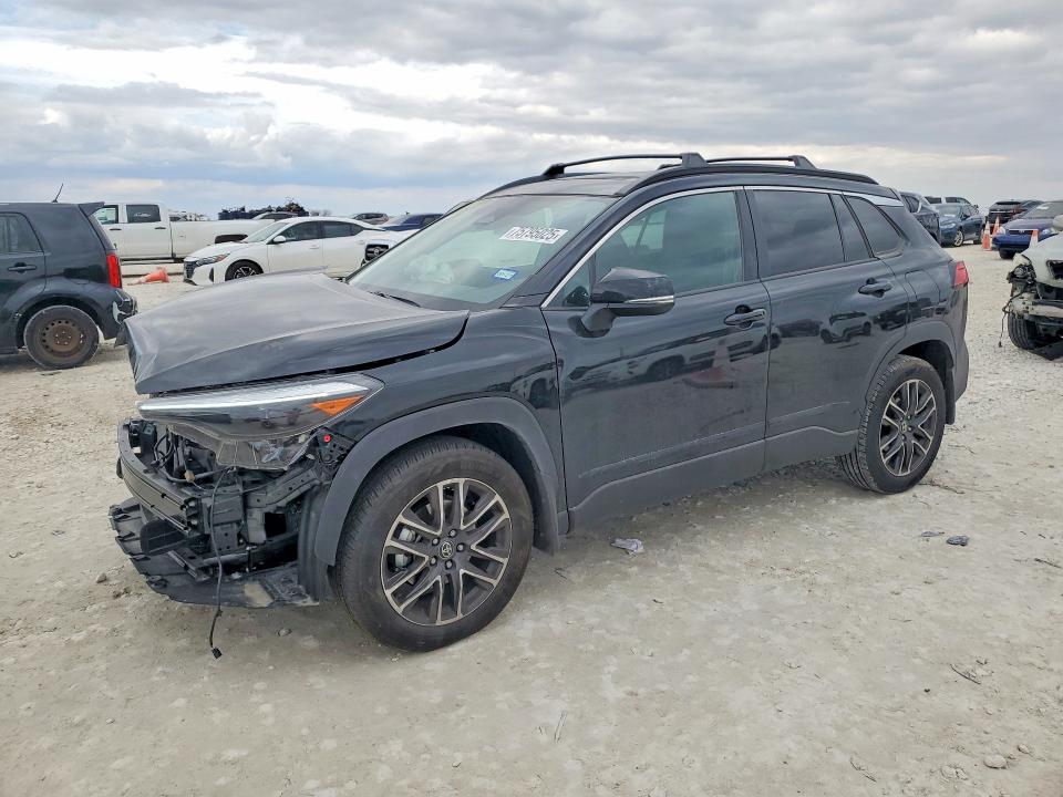 2026 TOYOTA COROLLA CROSS — VIN 7MUDAAAG4TV152533