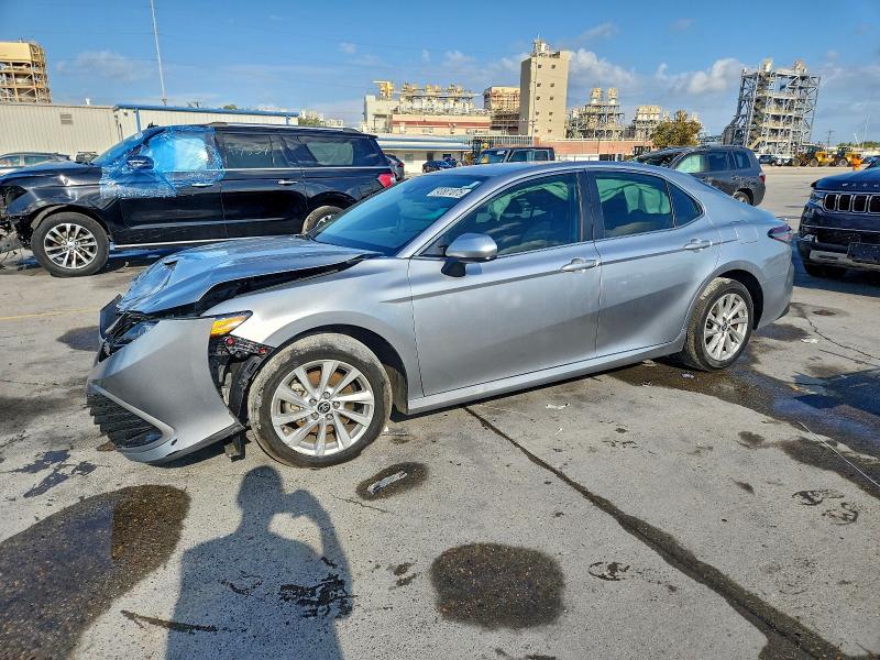 2024 TOYOTA CAMRY LE — VIN 4T1C11AK9RU870704