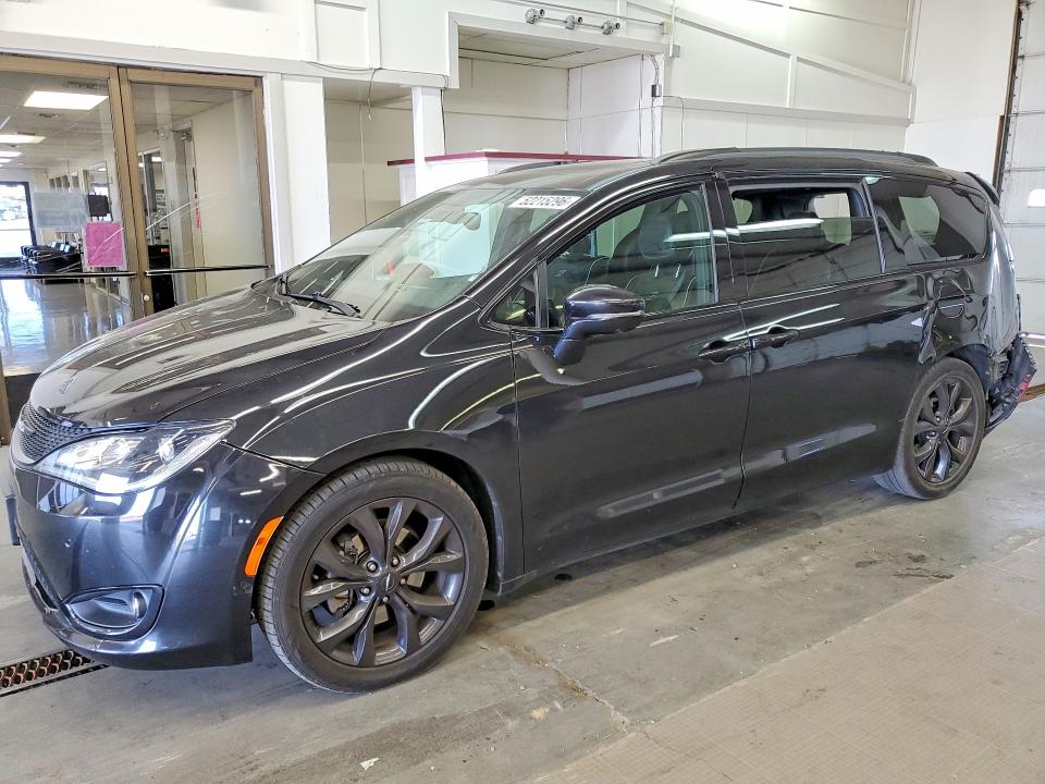 2018 CHRYSLER PACIFICA — VIN 2C4RC1GG6JR165128