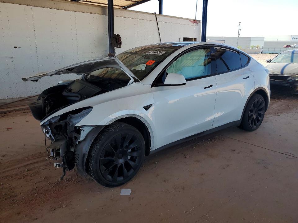 2022 TESLA MODEL Y — VIN 7SAYGDEE6NF315052