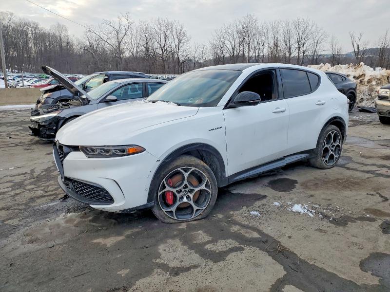 2024 ALFA ROMEO TONALE VEL — VIN ZASPATDW5R3044183