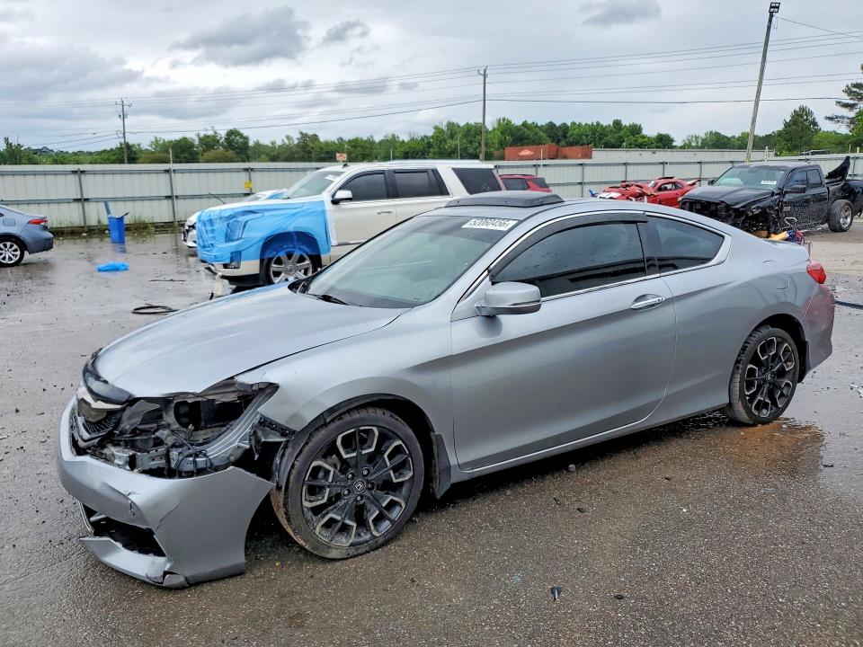 2017 HONDA ACCORD — VIN 1HGCT1B70HA005047