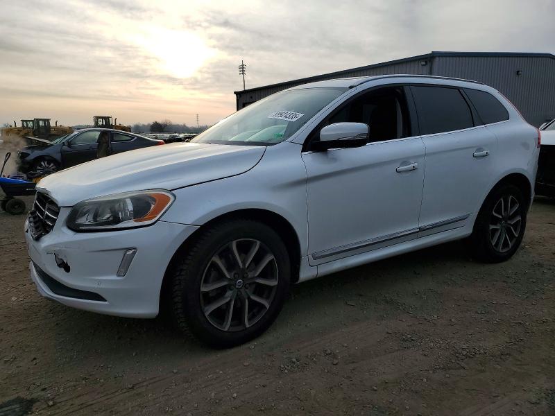 2016 VOLVO XC60 — VIN YV4612RK7G2822152