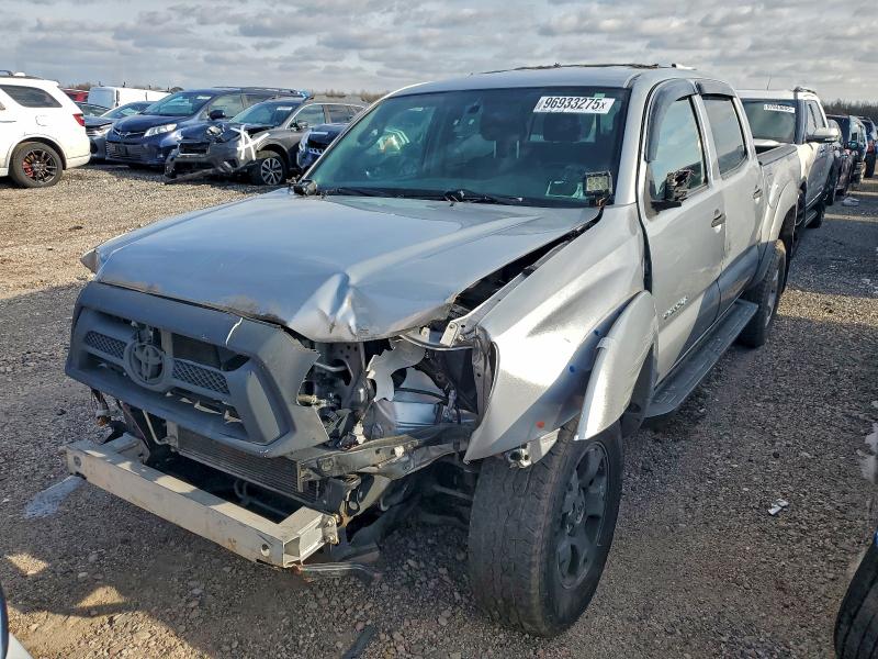 2015 TOYOTA TACOMA DOU — VIN 3TMLU4EN1FM193889