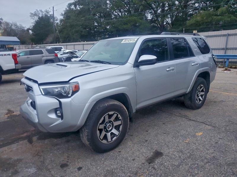 2021 TOYOTA 4RUNNER SR — VIN JTEPU5JR7M5877845