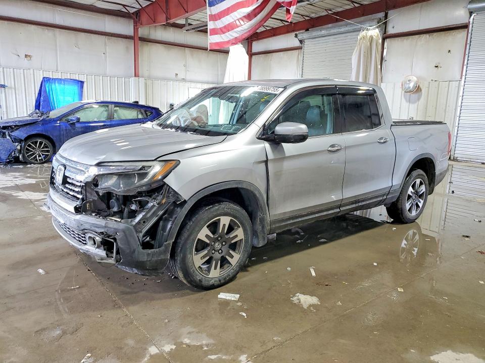2017 HONDA RIDGELINE — VIN 5FPYK3F77HB002559
