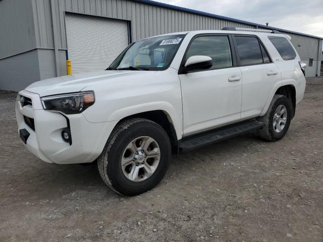 2022 TOYOTA 4RUNNER SR — VIN JTEMU5JR5N6053826