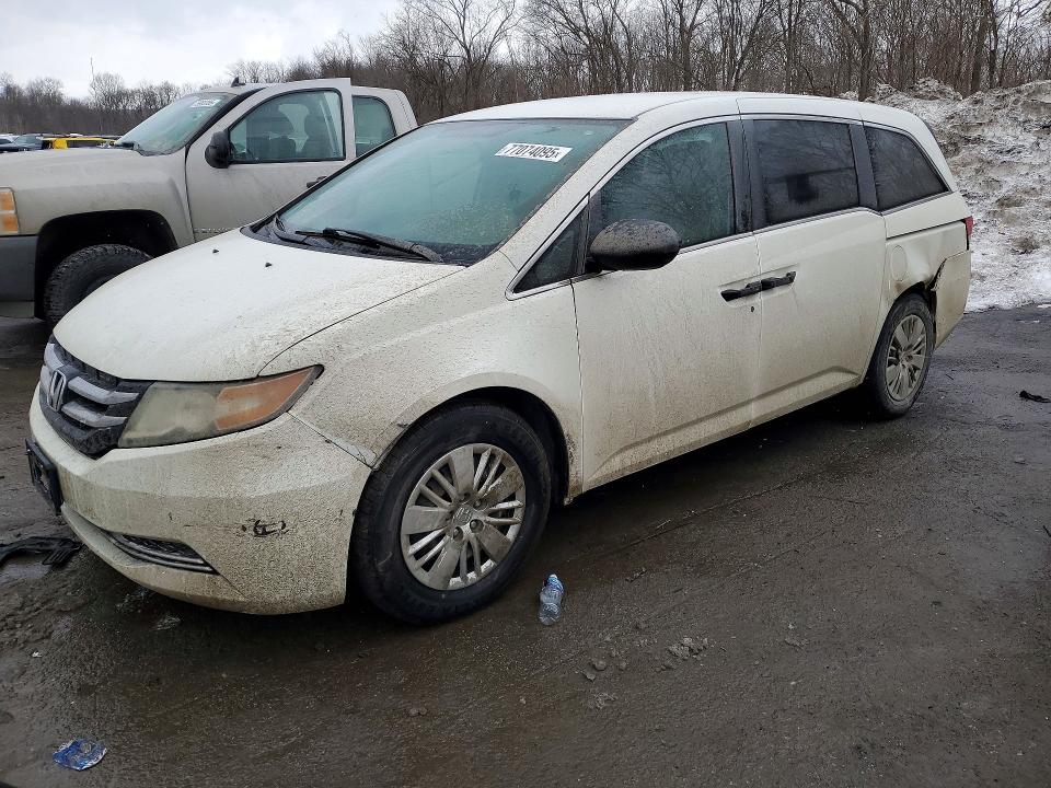 2015 HONDA ODYSSEY LX — VIN 5FNRL5H25FB119206