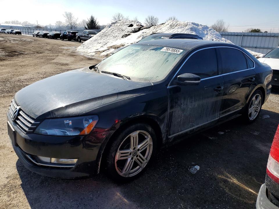 2015 VOLKSWAGEN PASSAT — VIN 1VWCV7A39FC088826