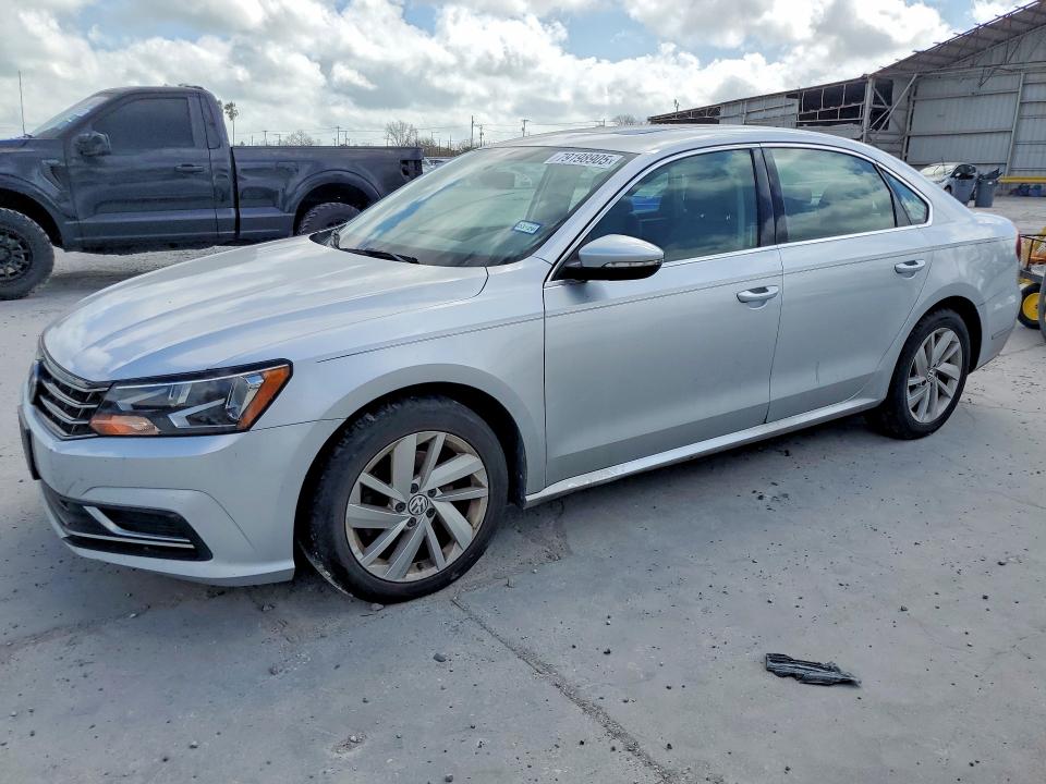 2018 VOLKSWAGEN PASSAT — VIN 1VWBA7A34JC052316