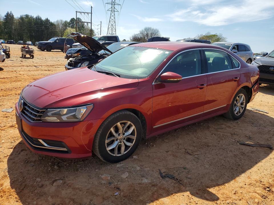 2017 VOLKSWAGEN PASSAT — VIN 1VWAT7A31HC032119