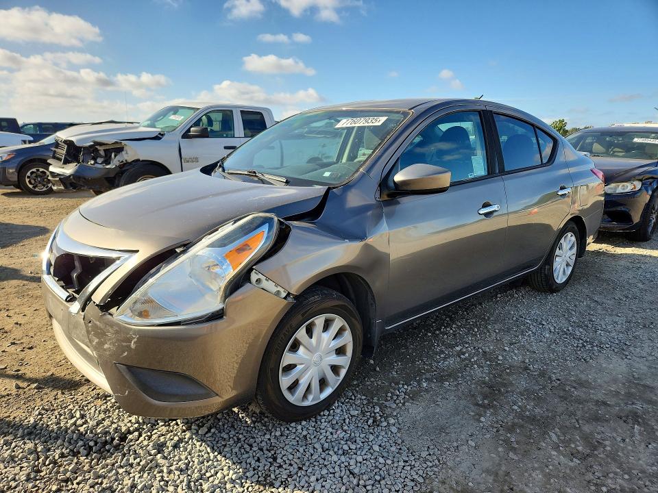 2016 NISSAN VERSA S — VIN 3N1CN7AP7GL906701