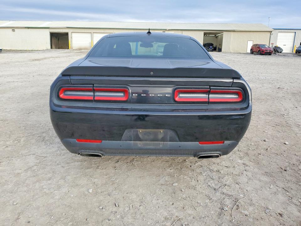 2C3CDZAG5HH617231