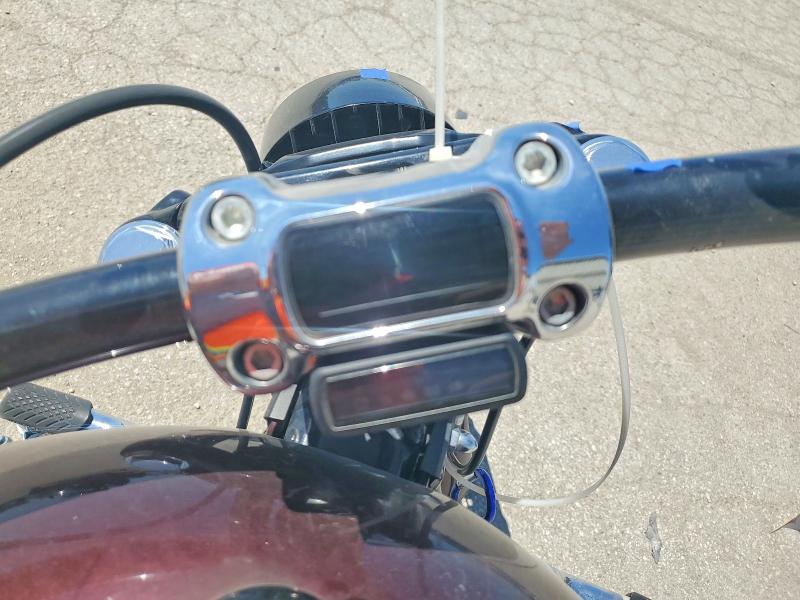 1HD1YHK18JC020318