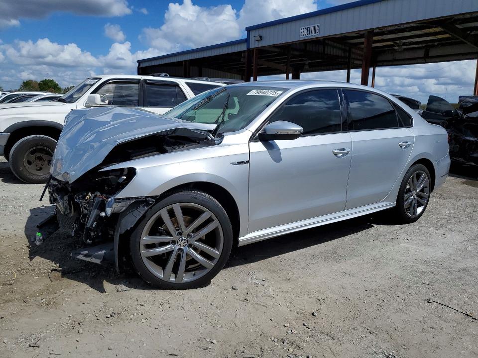 2018 VOLKSWAGEN PASSAT — VIN 1VWAA7A34JC024284