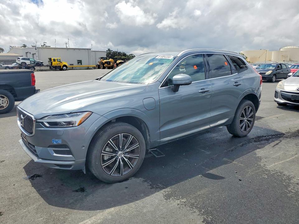 2020 VOLVO XC60 — VIN YV4BR0DL9L1512757