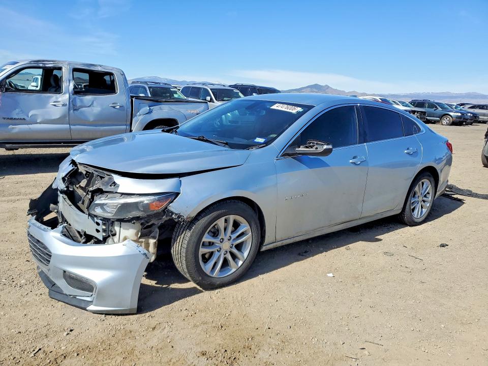 2018 CHEVROLET MALIBU — VIN 1G1ZD5ST9JF102632