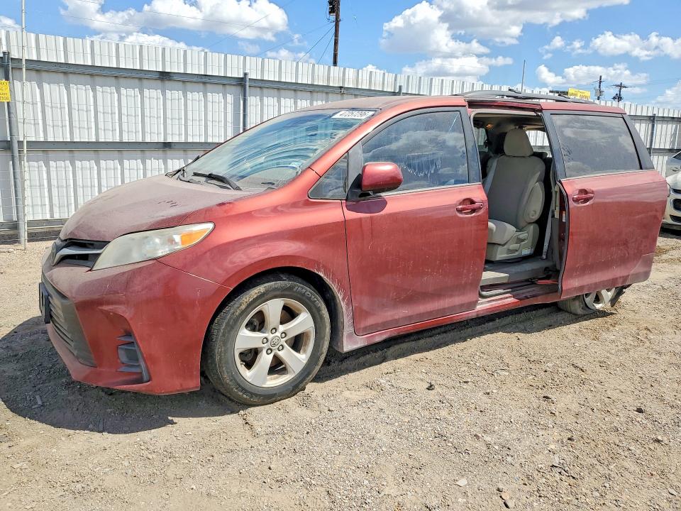 2018 TOYOTA SIENNA — VIN 5TDKZ3DC2JS901700