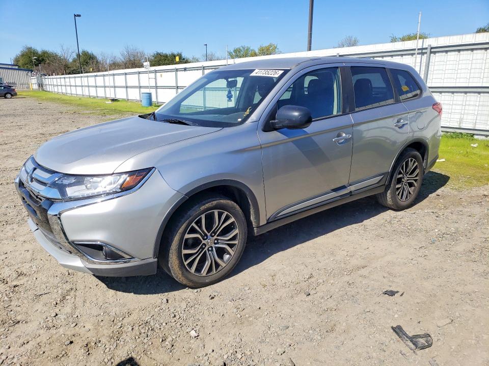 2018 MITSUBISHI OUTLANDER — VIN JA4AD2A31JJ004173