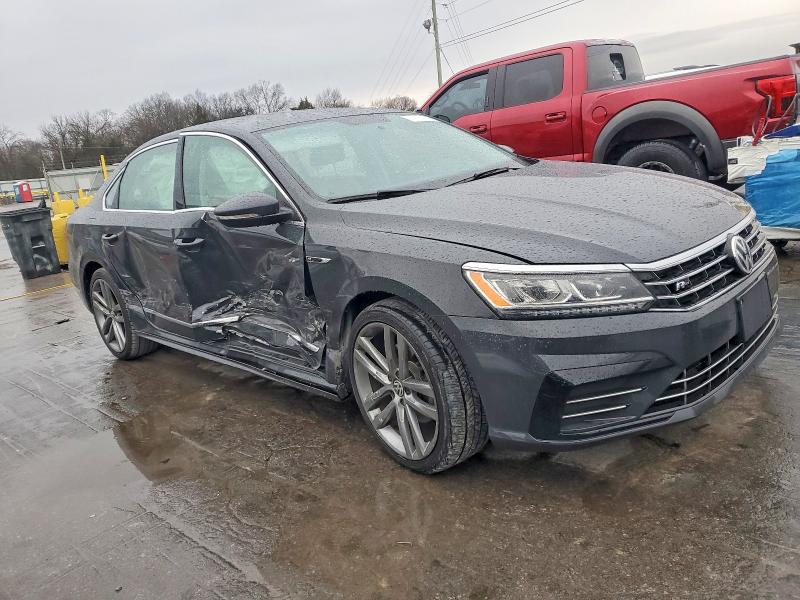 1VWDT7A30HC040984